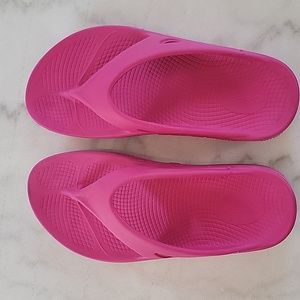 OOFOS Original Thong